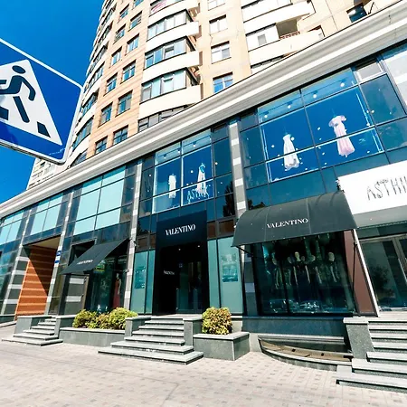 New Building Near Arena City Lesi Ukrainky 7A Kyiv Exterior photo